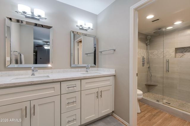 9115 E PURDUE Avenue 220, Scottsdale, AZ 85258