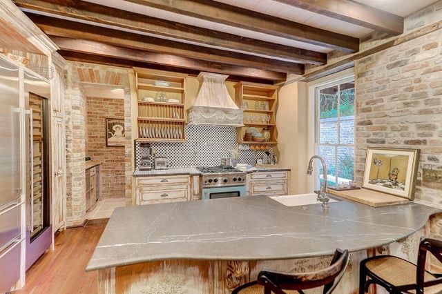 29 Broad Street Unit B, Charleston, SC 29401