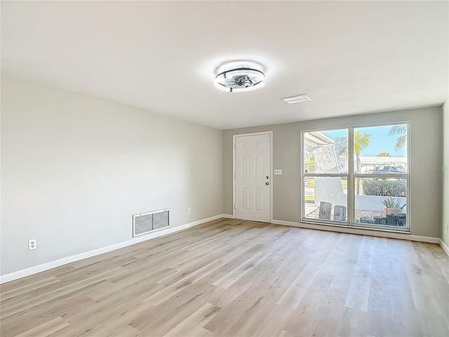 5710 BITTERSWEET DRIVE, Holiday, FL 34690