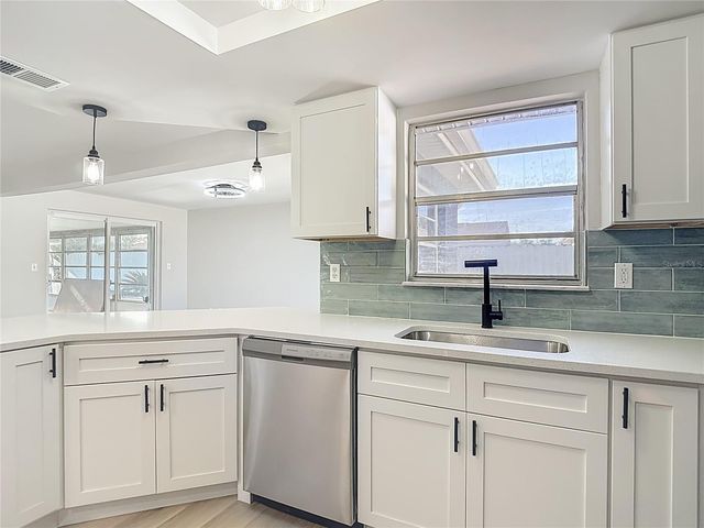 5710 BITTERSWEET DRIVE, Holiday, FL 34690