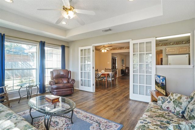 1116 Shadow Ridge Drive, Azle, TX 76020