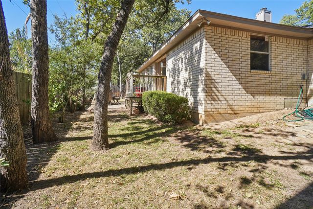 1116 Shadow Ridge Drive, Azle, TX 76020