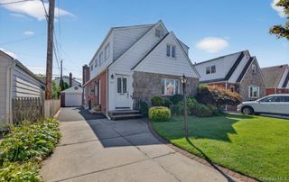 227 Brown Street, Mineola, NY 11501