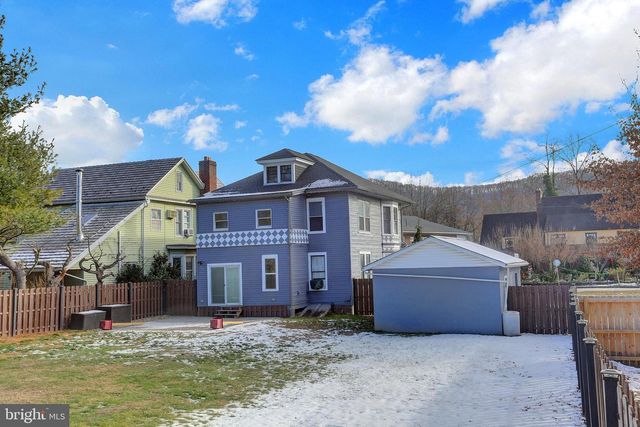 541 UNION ST, Millersburg, PA 17061