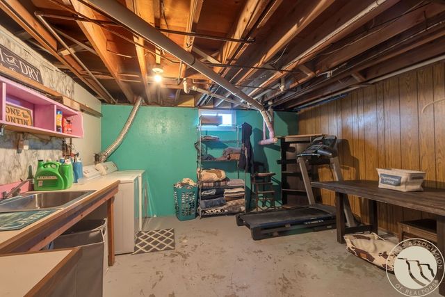 6107 Shepherd Road, Shepherd, MT 59079