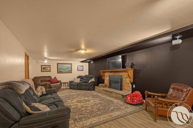 6107 Shepherd Road, Shepherd, MT 59079