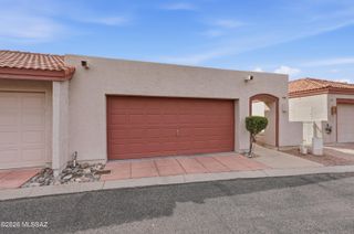 8732 N Arnold Palmer Drive, Tucson, AZ 85742