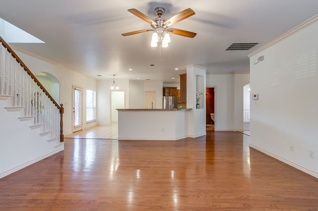 1300 Ocotillo Lane, Fort Worth, TX 76177
