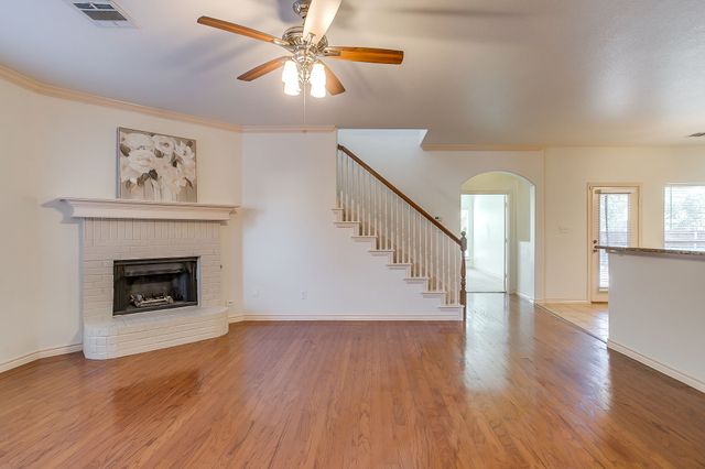 1300 Ocotillo Lane, Fort Worth, TX 76177