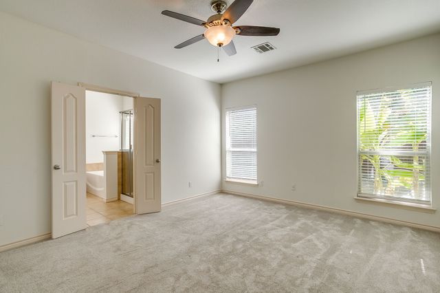 1300 Ocotillo Lane, Fort Worth, TX 76177