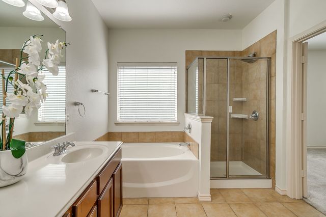1300 Ocotillo Lane, Fort Worth, TX 76177