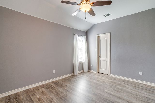 1300 Ocotillo Lane, Fort Worth, TX 76177