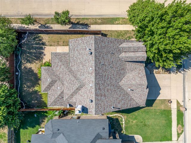 1300 Ocotillo Lane, Fort Worth, TX 76177