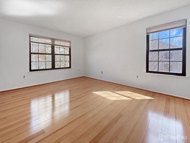 481 Danbury Lane, East Brunswick, NJ 08816