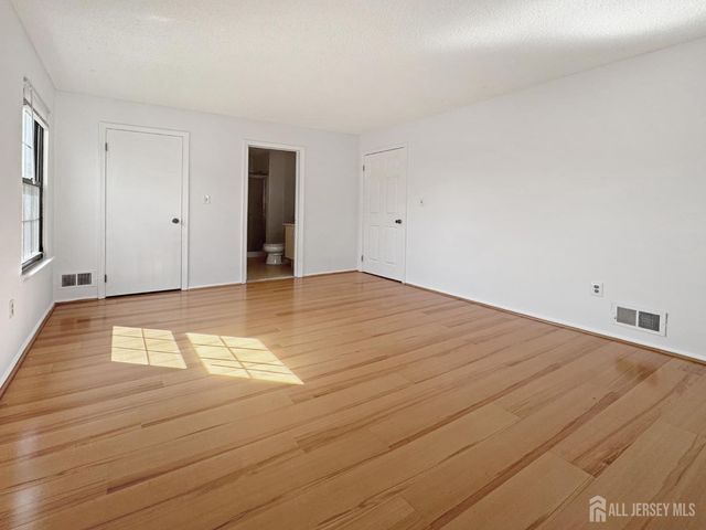481 Danbury Lane, East Brunswick, NJ 08816