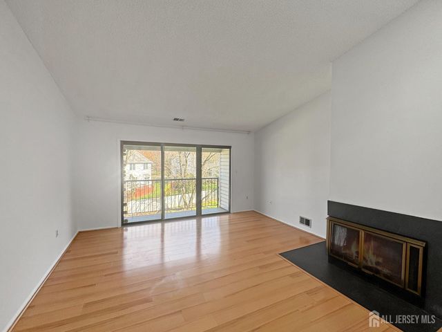 481 Danbury Lane, East Brunswick, NJ 08816