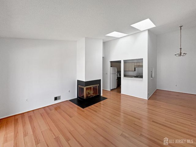 481 Danbury Lane, East Brunswick, NJ 08816