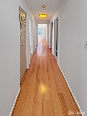 481 Danbury Lane, East Brunswick, NJ 08816