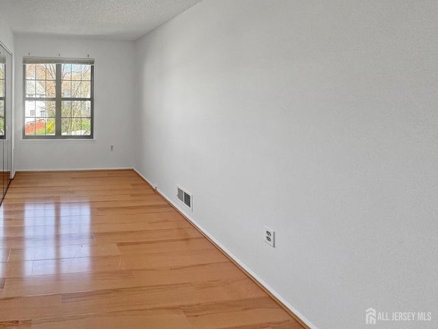 481 Danbury Lane, East Brunswick, NJ 08816