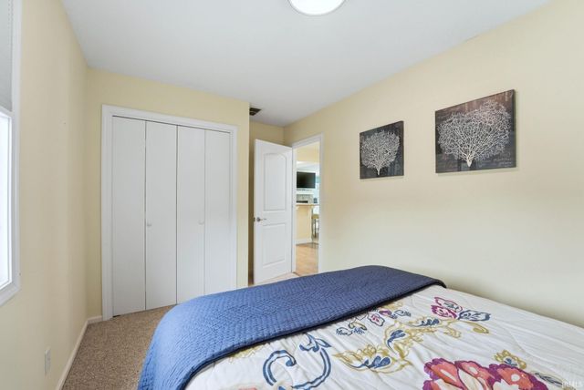 2402 Winona Ave Apt 8, Winona Lake, IN 46590