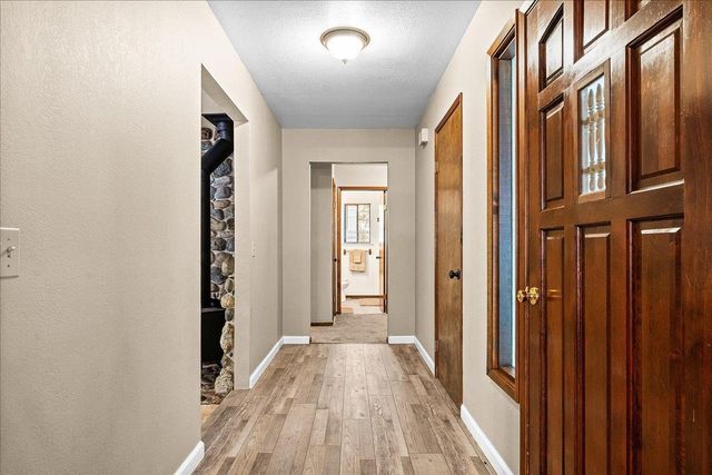 15886 Gibboney Ln, Grass Valley, CA 95949