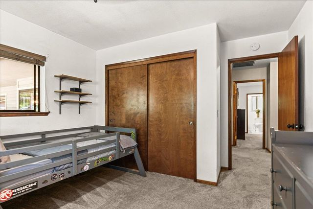 15886 Gibboney Ln, Grass Valley, CA 95949