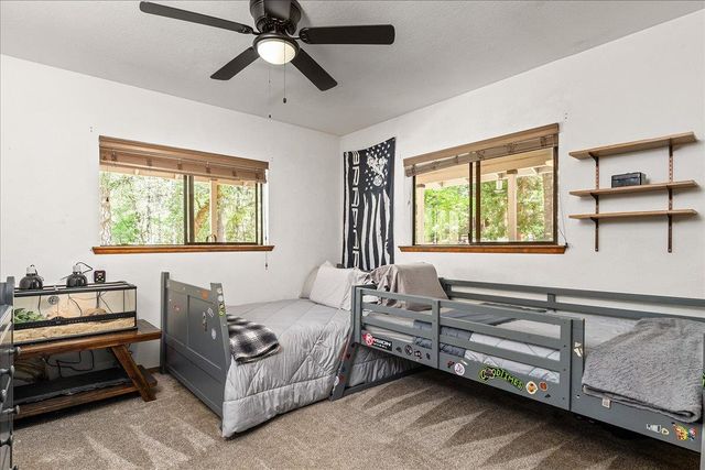 15886 Gibboney Ln, Grass Valley, CA 95949