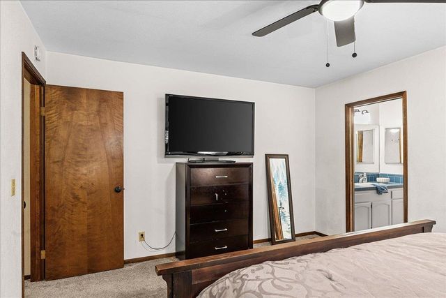 15886 Gibboney Ln, Grass Valley, CA 95949