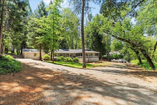 15886 Gibboney Ln, Grass Valley, CA 95949