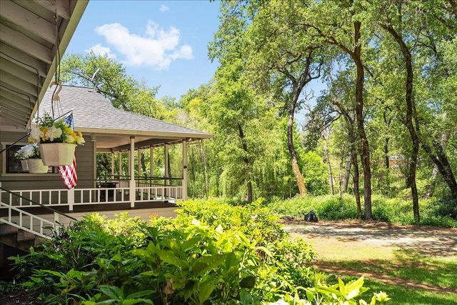 15886 Gibboney Ln, Grass Valley, CA 95949