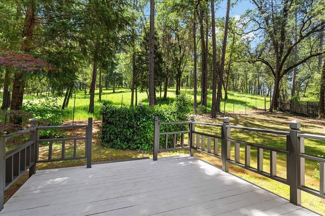 15886 Gibboney Ln, Grass Valley, CA 95949