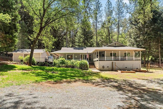 15886 Gibboney Ln, Grass Valley, CA 95949
