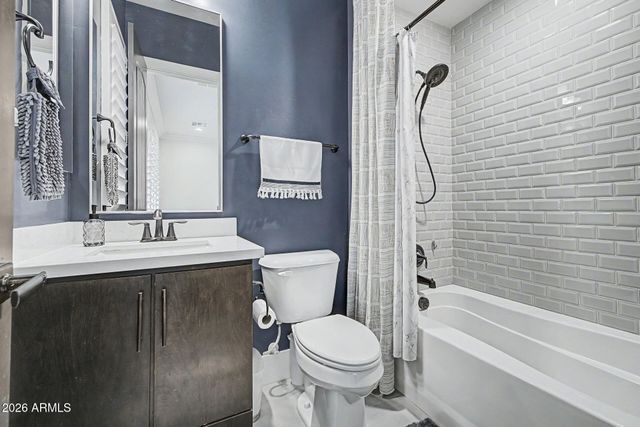 1682 E GILLCREST Road, Gilbert, AZ 85298