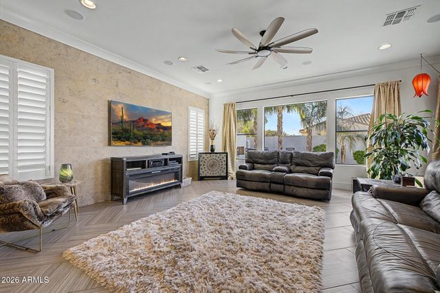 1682 E GILLCREST Road, Gilbert, AZ 85298