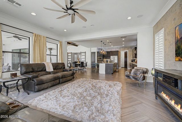 1682 E GILLCREST Road, Gilbert, AZ 85298