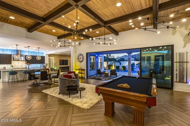 1682 E GILLCREST Road, Gilbert, AZ 85298