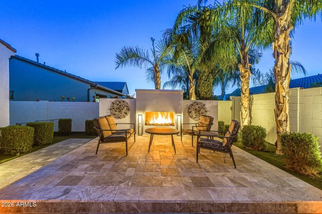 1682 E GILLCREST Road, Gilbert, AZ 85298