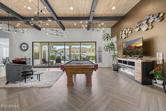 1682 E GILLCREST Road, Gilbert, AZ 85298
