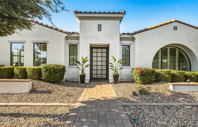 1682 E GILLCREST Road, Gilbert, AZ 85298