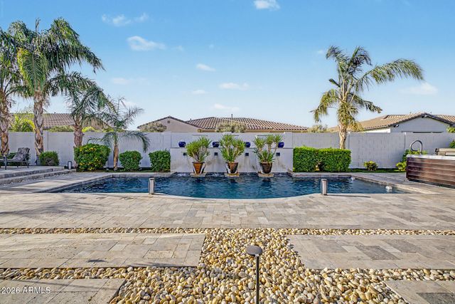 1682 E GILLCREST Road, Gilbert, AZ 85298