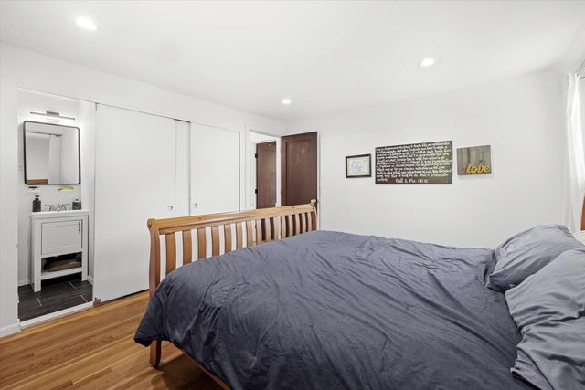 21 Mcadams Rd, Framingham, MA 01701