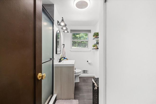 21 Mcadams Rd, Framingham, MA 01701