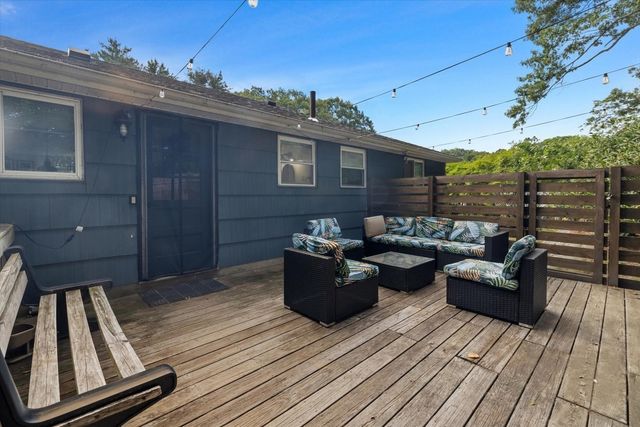 21 Mcadams Rd, Framingham, MA 01701