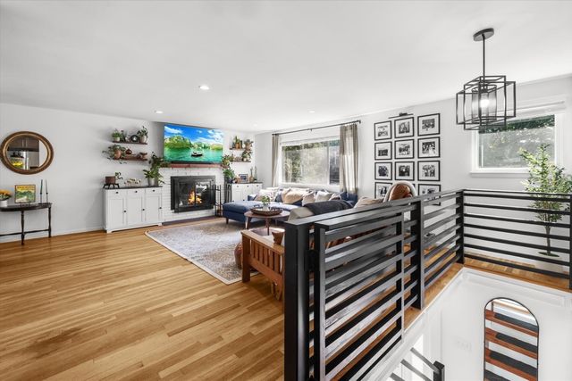 21 Mcadams Rd, Framingham, MA 01701