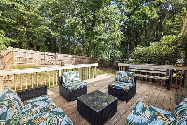 21 Mcadams Rd, Framingham, MA 01701