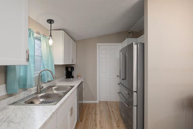 23264 Lawrence 2230, Aurora, MO 65605