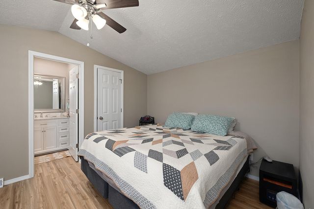 23264 Lawrence 2230, Aurora, MO 65605