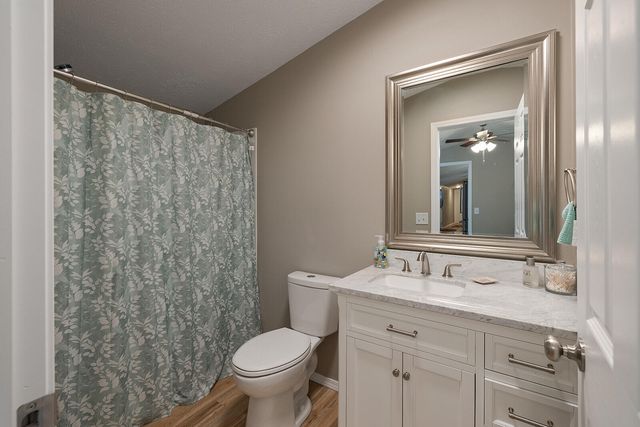 23264 Lawrence 2230, Aurora, MO 65605