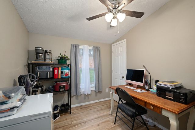 23264 Lawrence 2230, Aurora, MO 65605