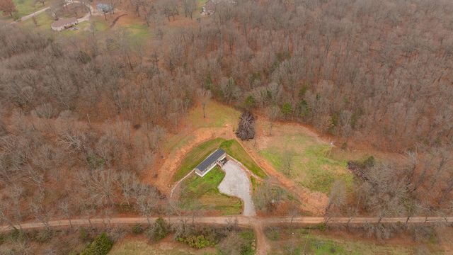 23264 Lawrence 2230, Aurora, MO 65605